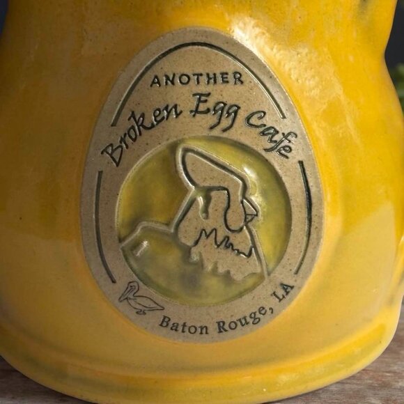 Another Broken Egg Cafe Yellow Ceramic Mug Baton Rouge LA DENEEN Pottery 2021 Di - Picture 3 of 5